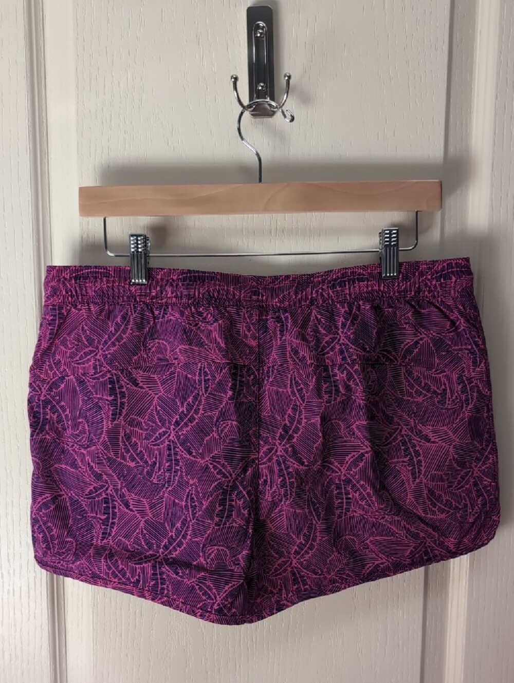 Vineyard Vines Purple & Pink Athletic Drawstring Shorts - Picture 4 of 4